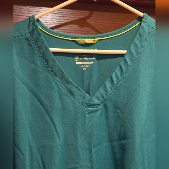 Healing Hands Works, Women's size 2X, Scrub Top,Barely Worn,Perfect Shape,Teal - Picture 3 of 8